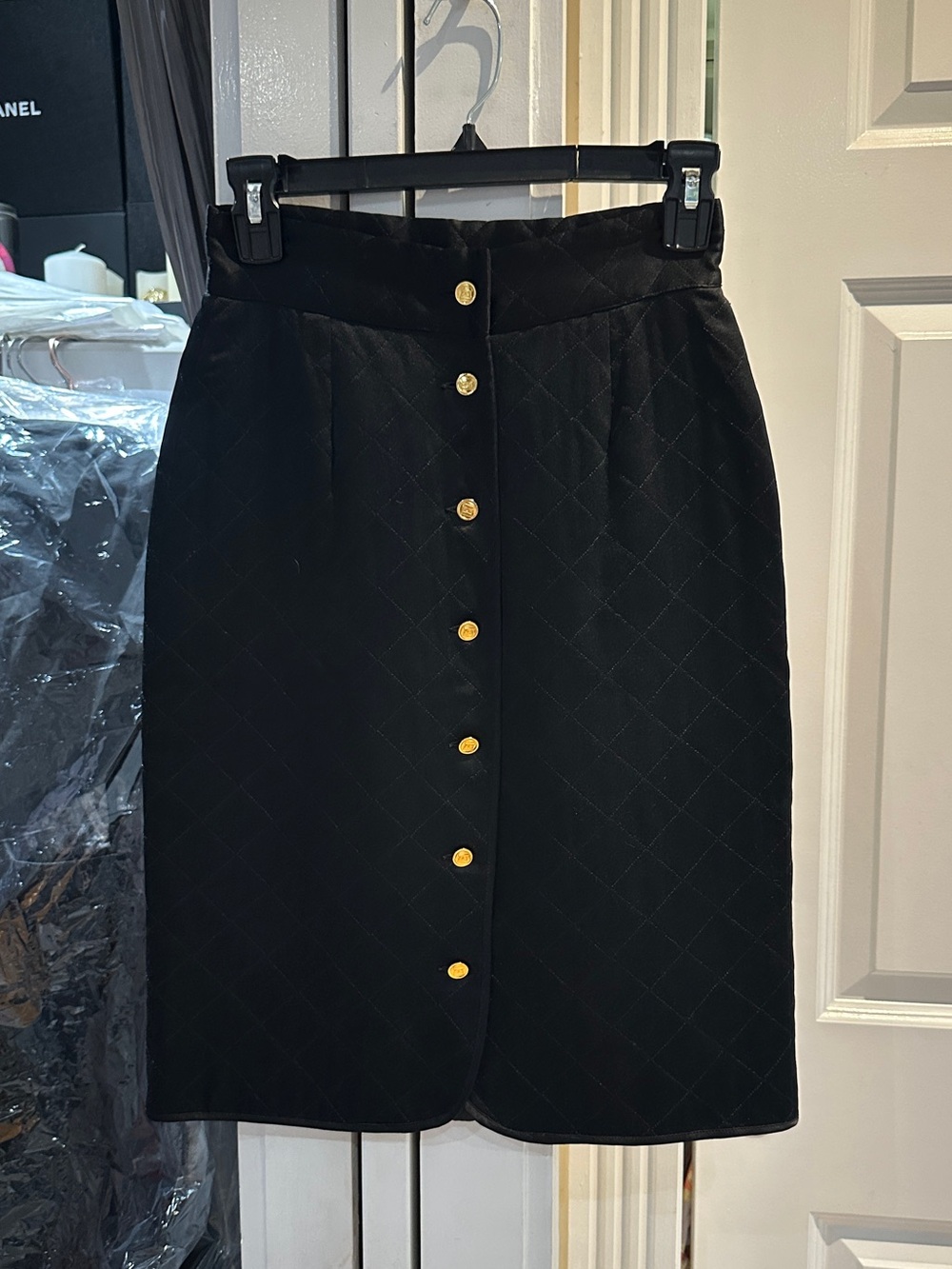 Vintage Chanel Black Quilted Silk Midi Skirt Gold CC Buttons Pencil 100% Silk
